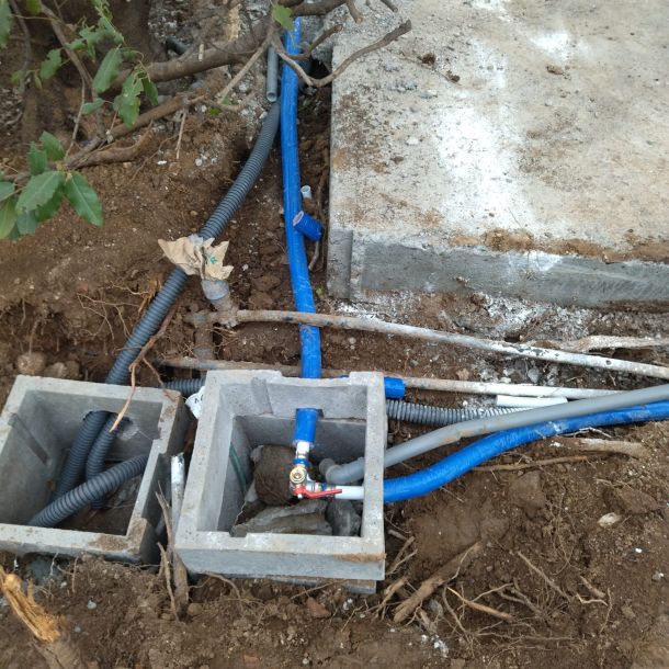 Esempio dalla galleria fotografica di LIFE CLIMA SRL: Impianti idraulici ed elettrici