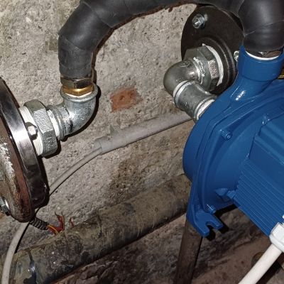 Esempio dalla galleria fotografica di LIFE CLIMA SRL: Impianti idraulici ed elettrici