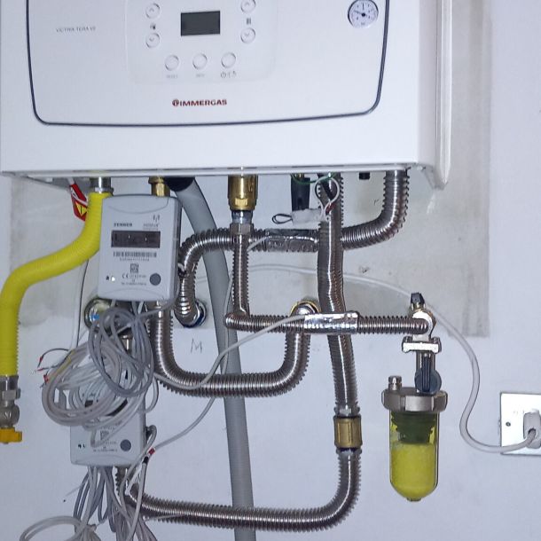 Esempio dalla galleria fotografica di LIFE CLIMA SRL: Caldaie